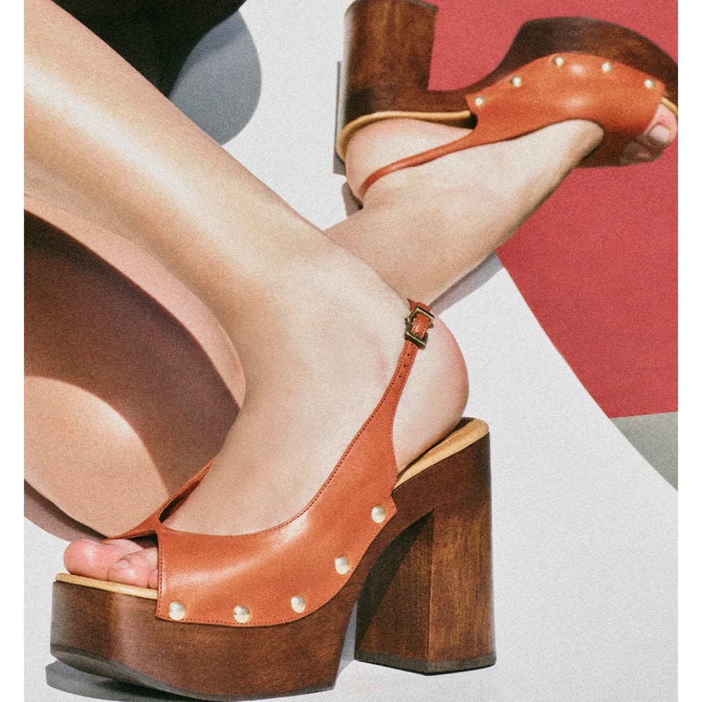 Schutz platform sandal